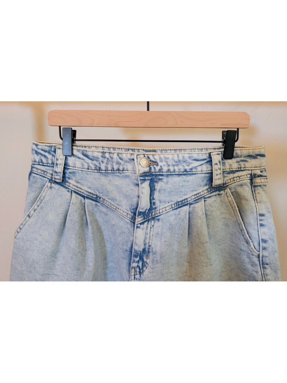 Wild Fable Womens Acid Wash High Rise Balloon Jeans Baggy Crop 80s Size 12 - Picture 3 of 7